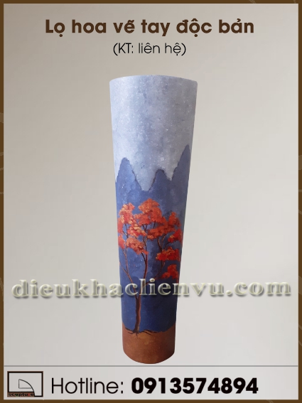 Lọ hoa vẽ tay độc bản